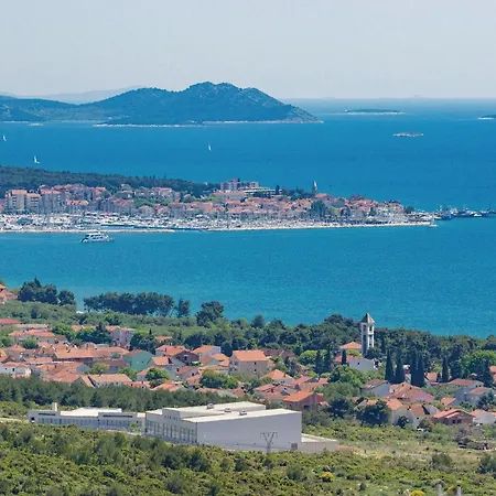 펜션 Lovely In Biograd With Wifi *